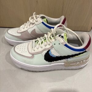 Nike Wmns Air Force 1 Shadow SE 'Pixel Swoosh - Barely Green' Nike